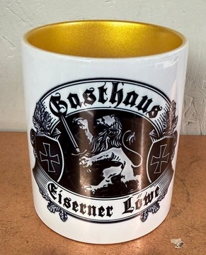 Tasse - gold - Gasthaus Eiserner Löwe