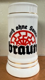 Bierkrug mit Goldlinien - Auch ohne Sonne braun